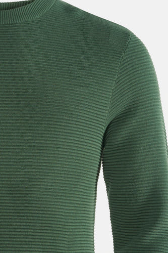T-shirt vert avec col rond de SOLID, en tricole côtelé et longues manches, détail.