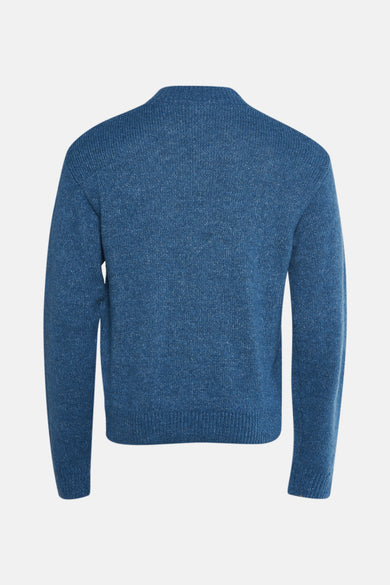 Blauwe trui met ronde hals van SOLID, met een fijne gebreide textuur en lange mouwen, rugzijde.
