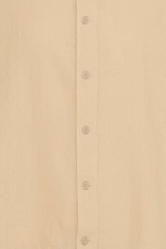 Chemise beige à manches courtes de SOLID, avec col boutonné et texture subtile.