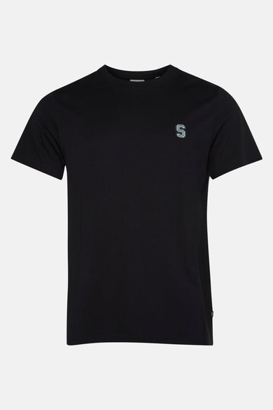 T-shirt noir à manches courtes de SOLID, avec un petit détail de logo.