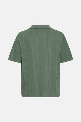 T-shirt vert de SOLID avec des manches courtes et une structure en côtes verticales à l'arrière.