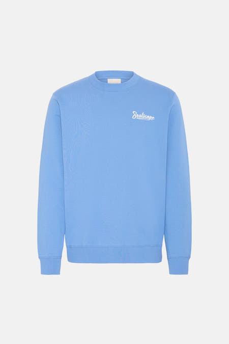 Gilet bleu de SOLID avec des manches longues et un col rond, avec du texte "Soulscape" blanc sur le dos.