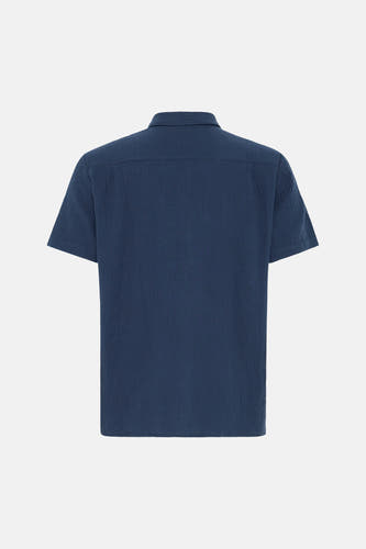 Chemise bleue à manches courtes de SOLID, avec une texture tissée, vue arrière.