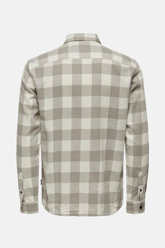 Chemise beige rayée à manches longues de ONLY & SONS®, vue de derrière, avec boutons sur les poignets.