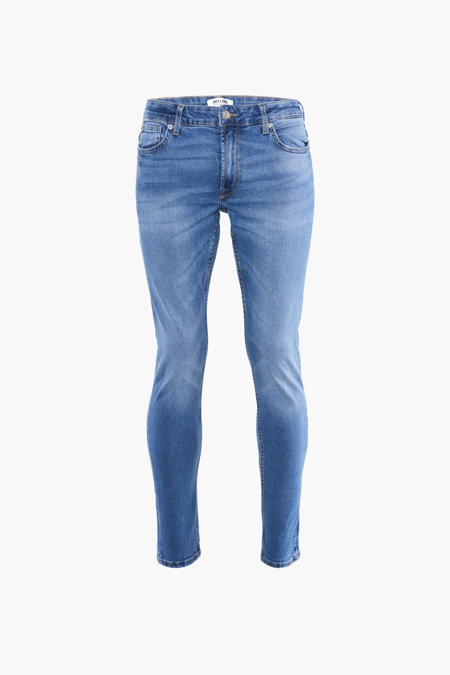 Jean slim bleu clair d'ONLY & SONS, avec une usure subtile et une texture denim classique.