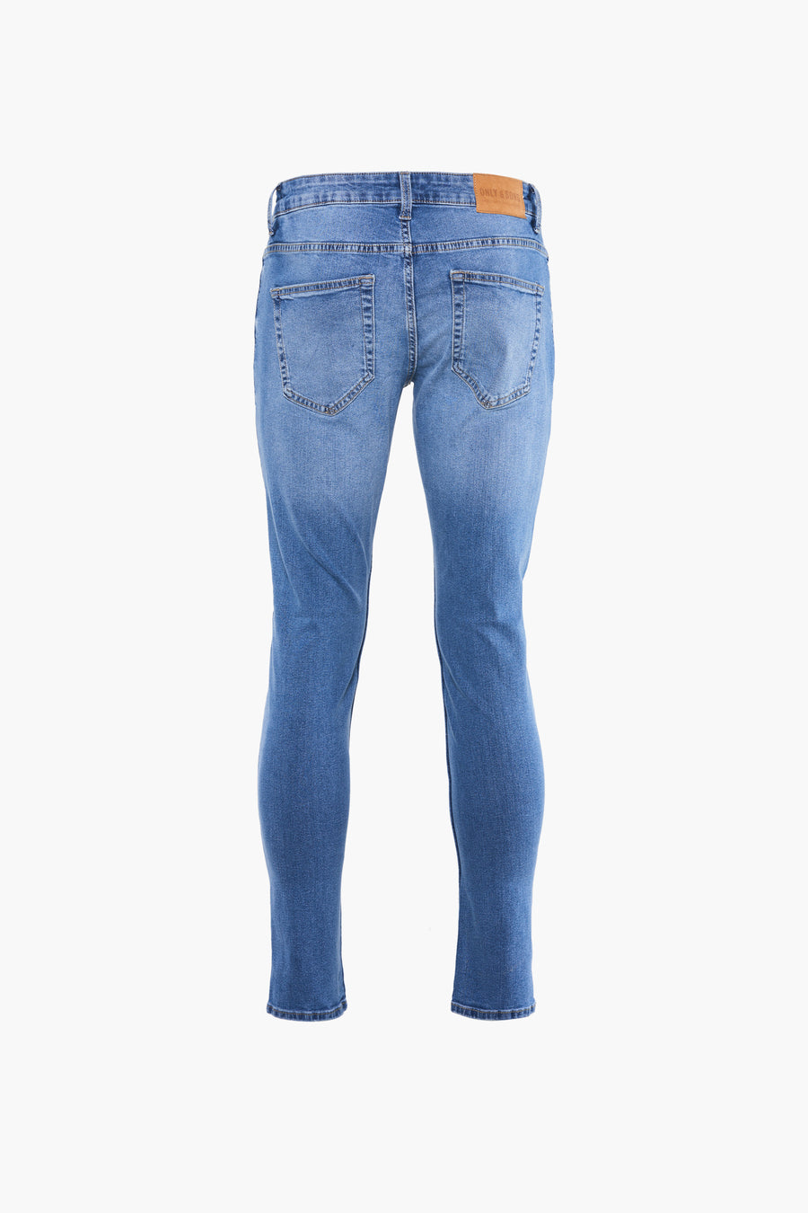 Jean slim fit bleu clair d'ONLY & SONS, avec poches sur l'arrière et un léger lavage.