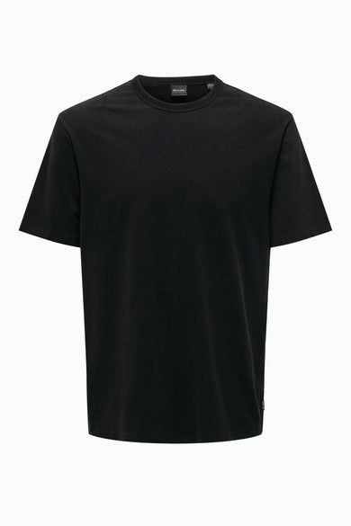 T-shirt noir d'ONLY & SONS, couleur unie avec des manches courtes.