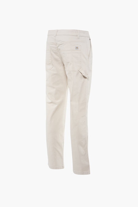 Ecru chino de ONLY & SONS avec des poches arrière et un détail de étiquette subtil.