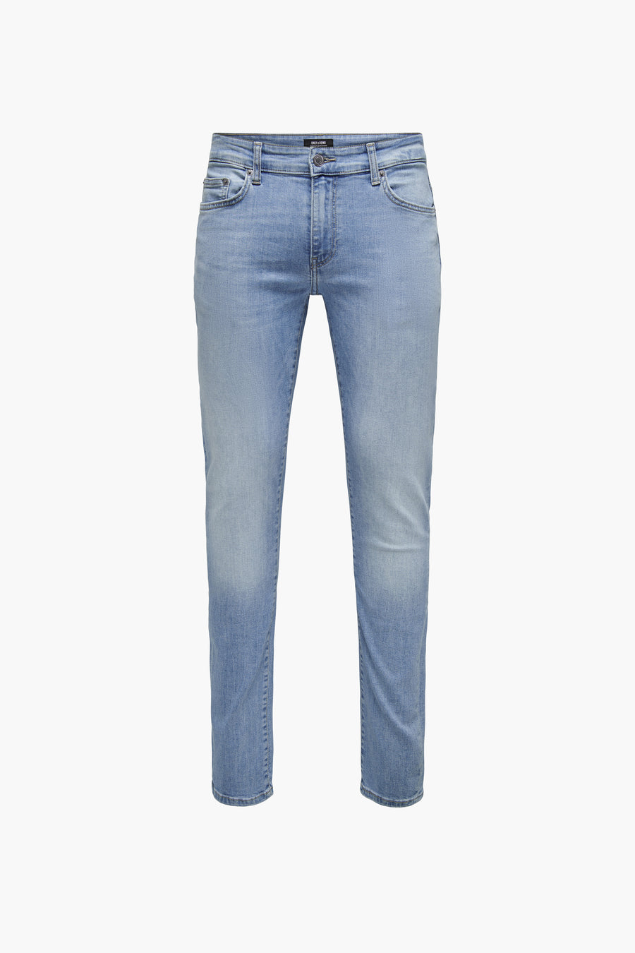Jean slim fit bleu clair d'ONLY & SONS, tissu denim lisse avec des lavages subtils.