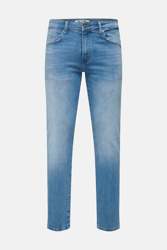 Jean droit bleu clair d'ONLY & SONS, avec des poches classiques et des détails délavés subtils.