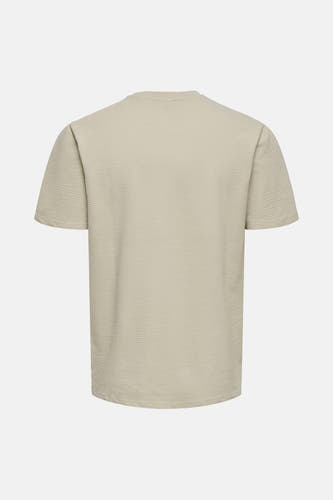 T-shirt beige à manches courtes de ONLY & SONS, avec une structure à carreaux.