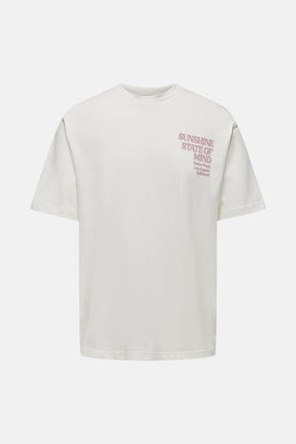 T-shirt beige à manches courtes de ONLY & SONS, avec un texte imprimé sur la poitrine.