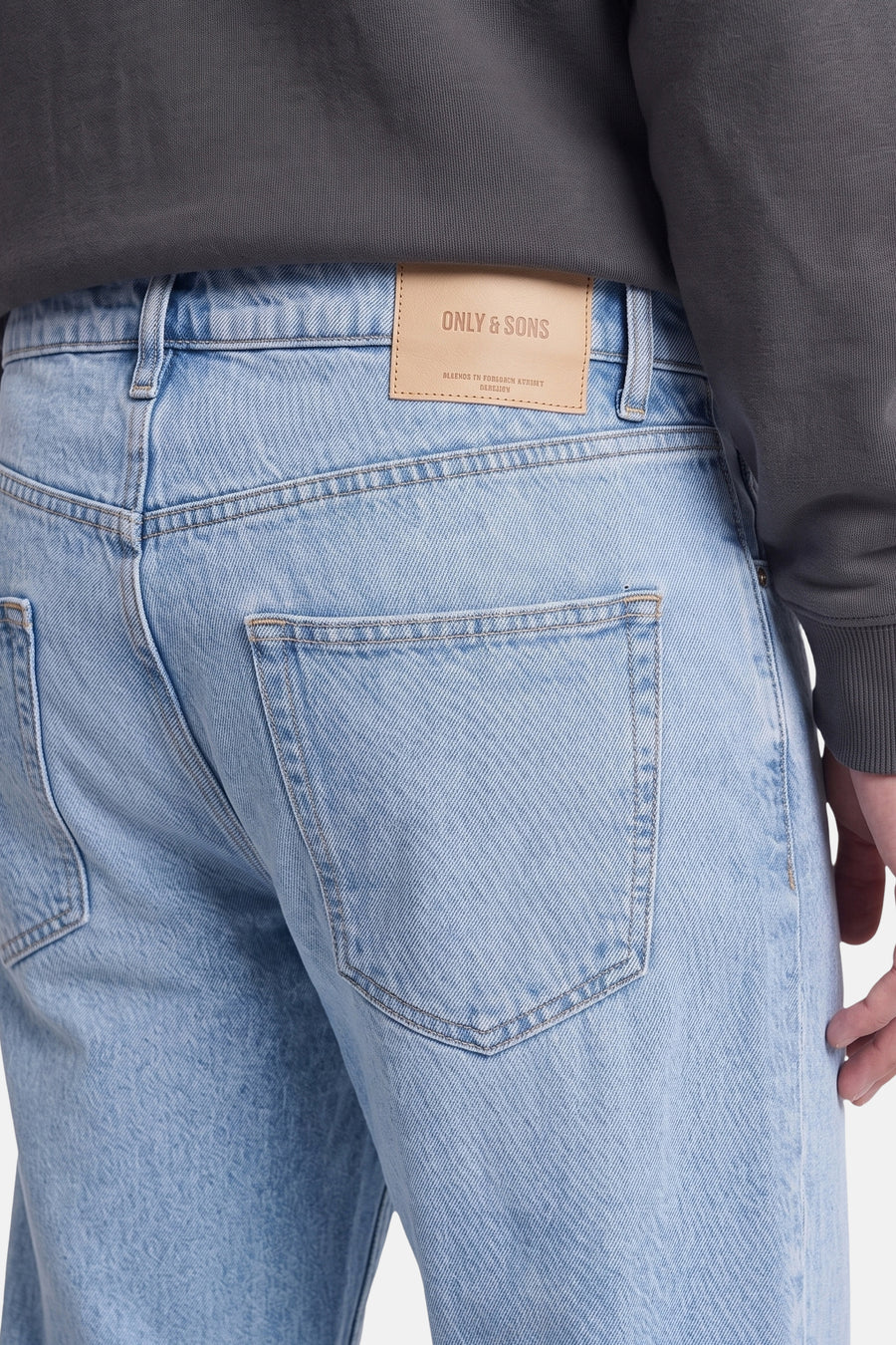 TYE - light blue denim