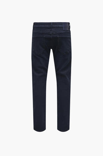 Blauwzwarte slim jeans denim van ONLY & SONS, met achterzakken en riemlussen, op een witte achtergrond.
