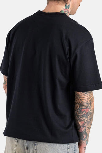 T-shirt noir à manches courtes ONLY & SONS®, avec un design uni et une coupe décontractée, vue arrière.