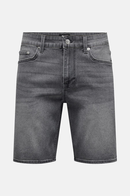 Shorts de denim gris anthracite d'ONLY & SONS, avec des poches classiques et un léger lavage.