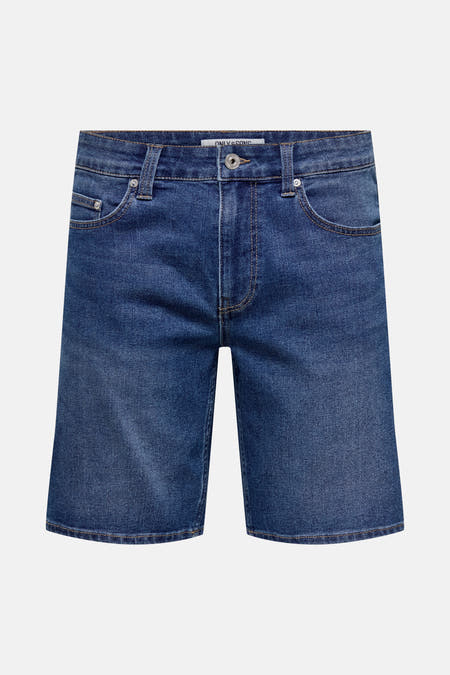 Short en denim bleu moyen de ONLY & SONS, avec des poches arrière et des passants.