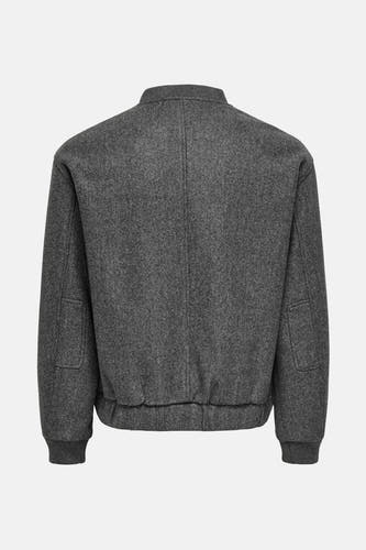 Korte grijze jas van ONLY & SONS, achterkant weergegeven, met lange mouwen en geribbelde manchetten.