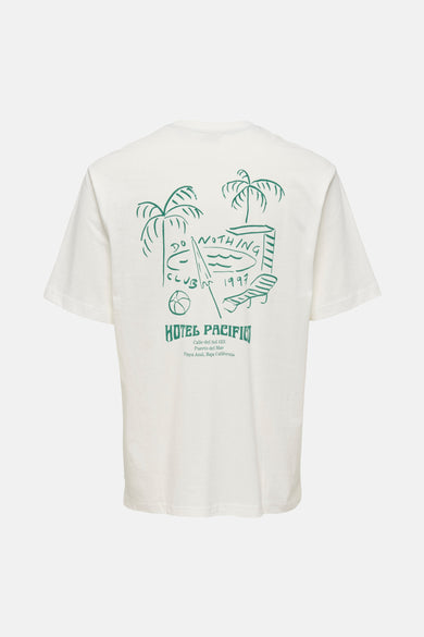 Wit T-shirt met korte mouwen van ONLY & SONS®, met groene zomerse print op de rug.
