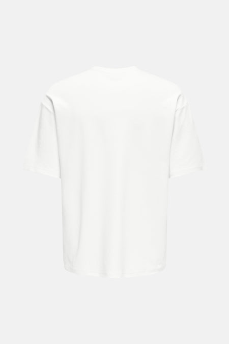 Ecru T-shirt met korte mouwen van ONLY & SONS®, rugaanzicht.
