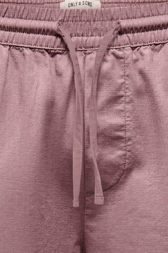 Short rose ONLY & SONS, avec un cordon de serrage et une texture fine.