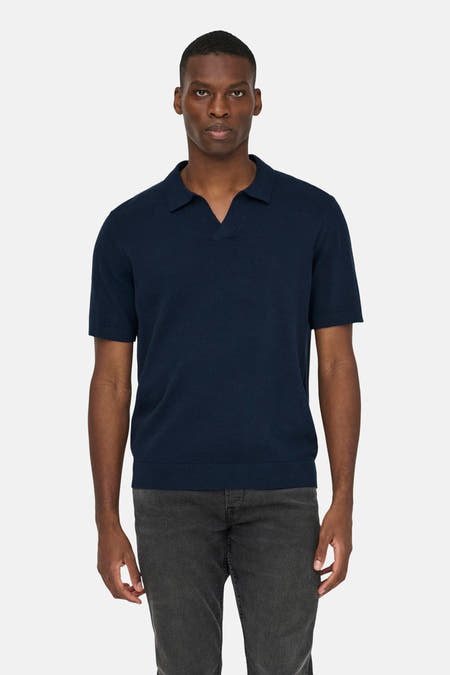 Blauwe trui met V-hals van ONLY & SONS®, met korte mouwen en een fijn gebreide textuur.