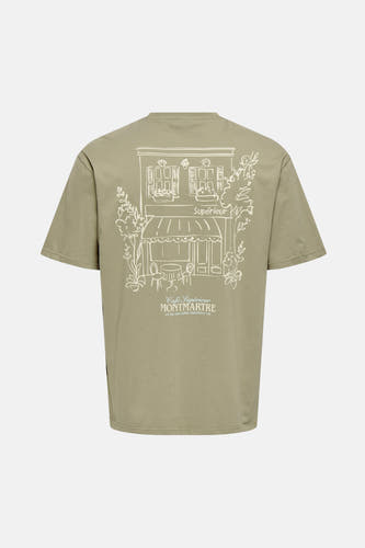 T-shirt met korte mouwen van ONLY & SONS®, met een witte café print op de rug.