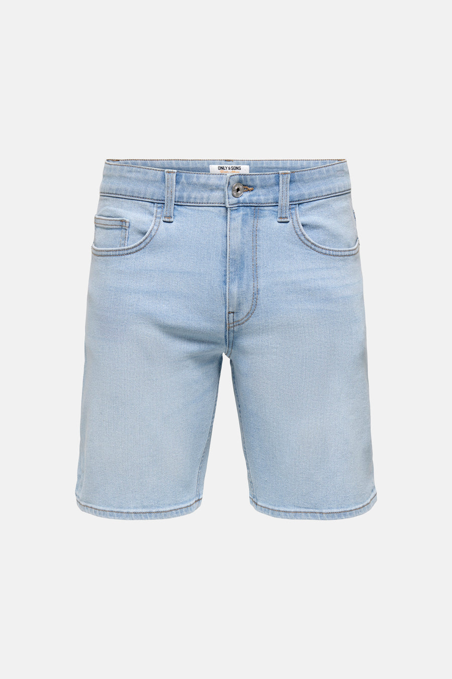 Short en jean en denim bleu clair de ONLY & SONS, avec poches classiques et fermeture à boutons.