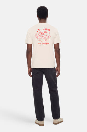 T-shirt écru à manches courtes de ONLY & SONS®, avec une impression 'Chilly Dogs' rouge sur le dos.