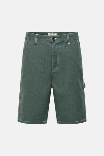 Short en coton vert ONLY & SONS® avec surpiqûres contrastées blanches, fermeture à boutons et passant à outils, posé à plat.