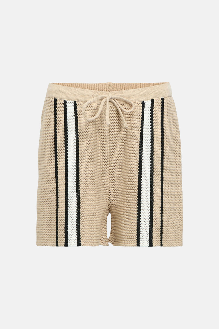 Short beige d'OBJECT, tricoté avec des rayures verticales noires, blanches et vert foncé et un cordon de serrage à la taille.
