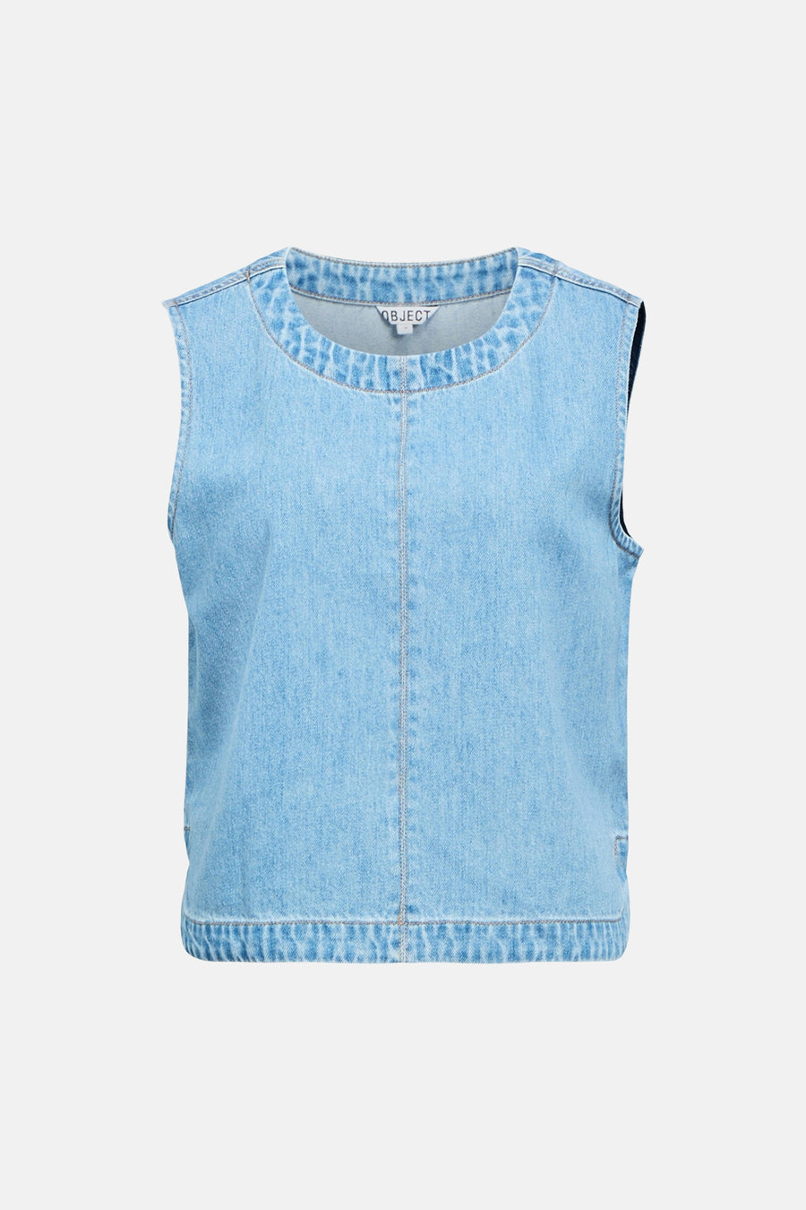 Chemisier sans manches en jean bleu clair de OBJECT avec col rond et coutures apparentes sur fond uni.