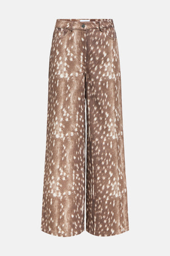 Bruine broek met witte vlekken.
