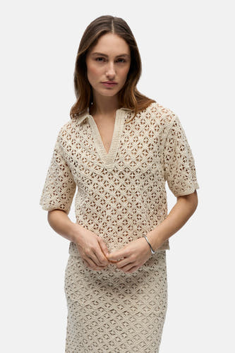 Pull écru à col en V de OBJECT, avec motif au crochet et manches courtes.