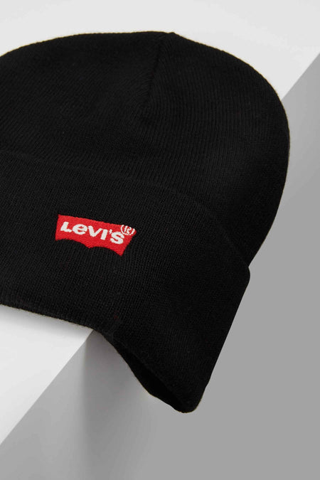 Mauvais temps de Levi's® avec une texture tricotée et un logo Levi's rouge sur la couverture.