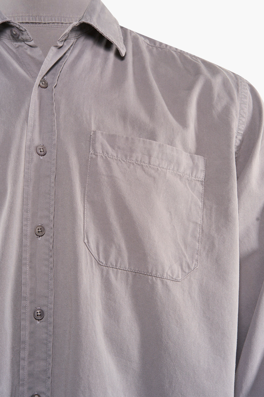 Chemise grise à manches longues de WOODBIRD, avec fermeture à boutons et détail de poche po.