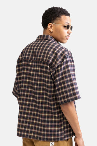 Chemise multicolore à manches courtes de REDEFINED REBEL, avec un motif à carreaux.