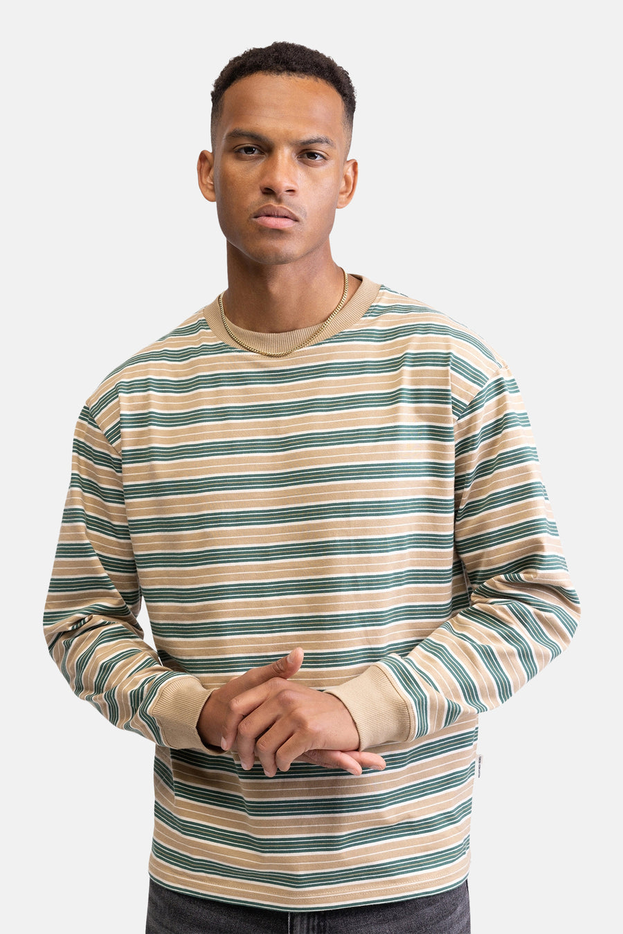 T-shirt à manches longues multicolore de REDEFINED REBEL, avec des rayures horizontales et une chaîne dorée.
