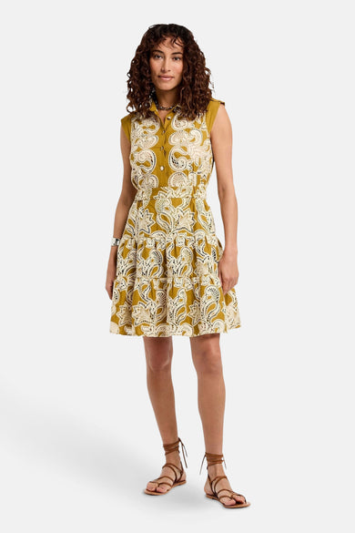 Robe sans manches de Morgan De Toi, avec une impression paisley blanche et une jupe A-ligne.