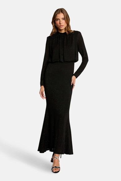 Robe noire à longues manches de Morgan De Toi, avec des détails glitter subtils.