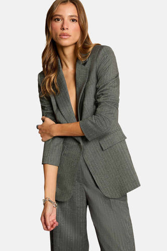 Blazer gris de Morgan De Toi, avec une fine rayure et des détails glitter subtils sur un fond lisse.