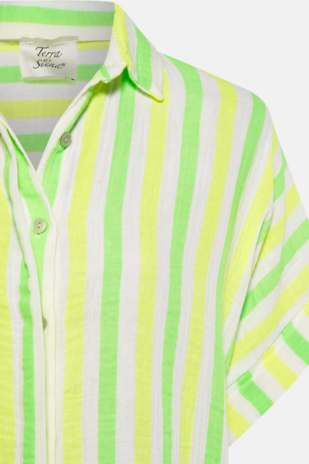 Jupe à manches courtes multicolore de Terra di Siena, avec un motif rayé et une fermeture à boutons.