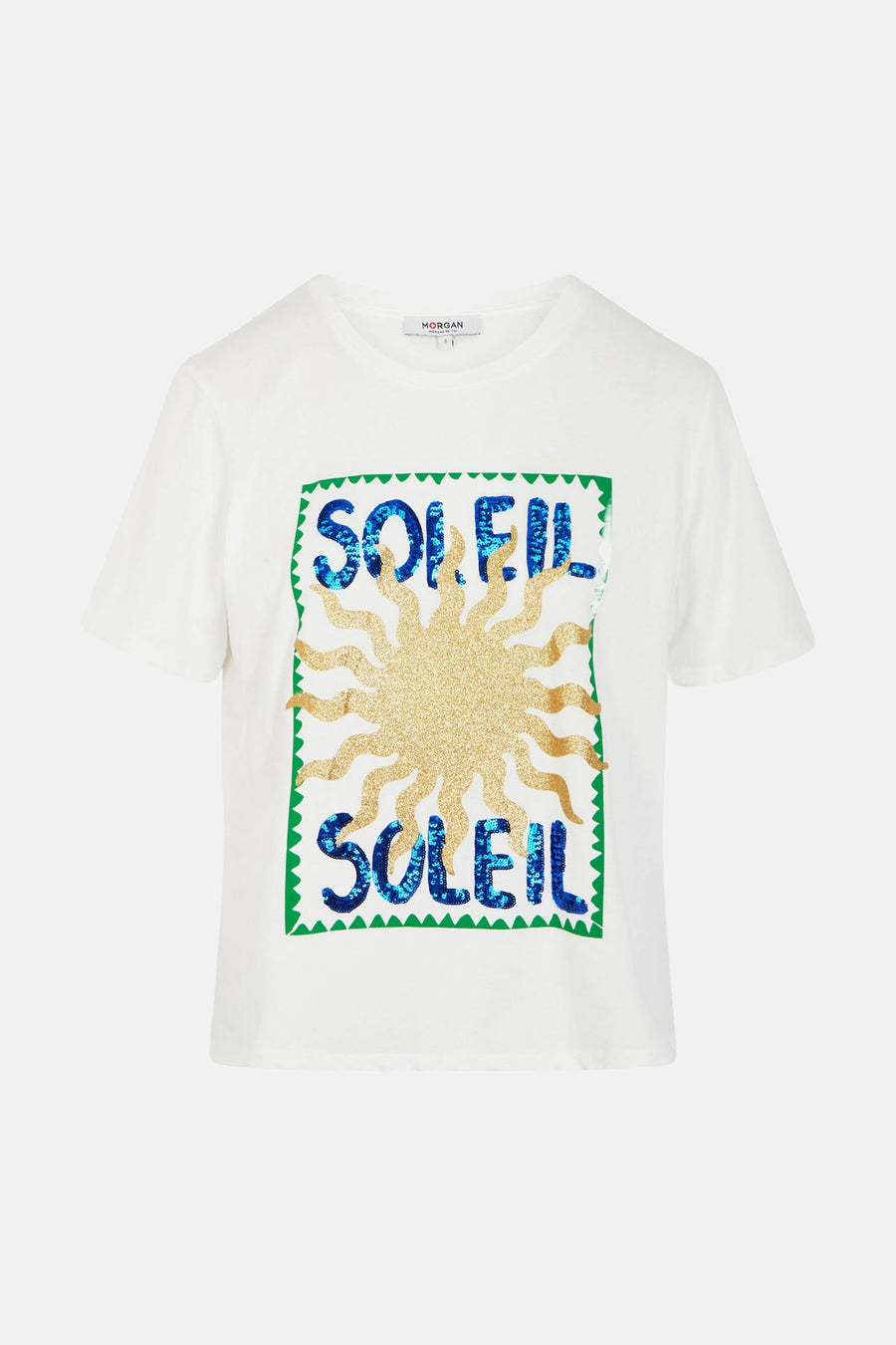 T-shirt blanc Morgan De Toi avec un soleil doré à paillettes et des paillettes bleues 'SOLEIL', entouré d'un bord dentelé vert.