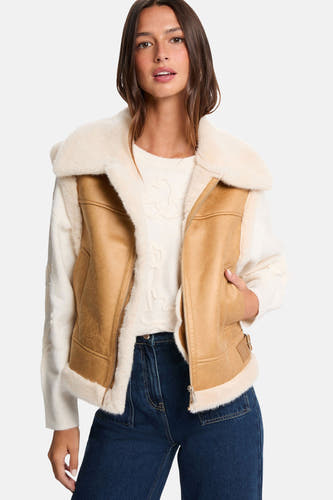 Gilet de corps coloré de Morgan De Toi, avec col et finition en fourrure synthétique, et une fermeture éclair.