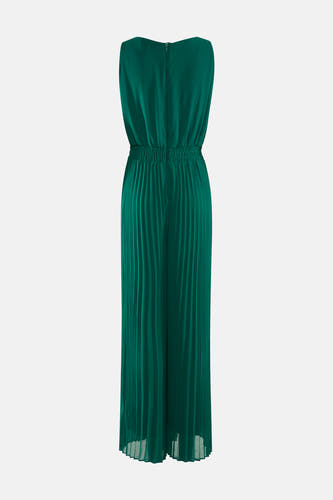 Combinaison verte Morgan De Toi, avec des plis et une taille élastique.