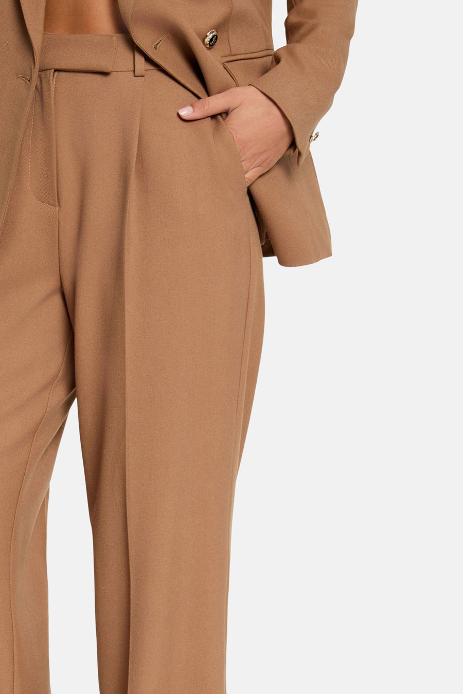 Bruine damesbroek met blazer.