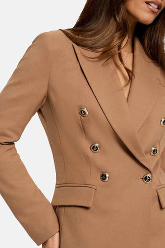 Blazer marron de Morgan De Toi avec des boutons dorés et un col revers, représentation partielle.