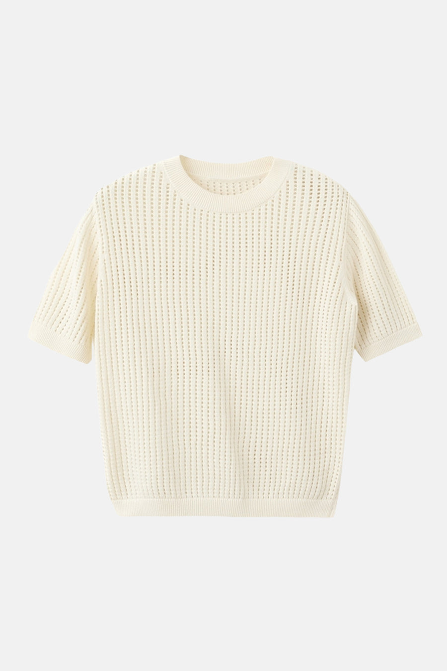 Pull beige à col rond de MANGO, avec une texture ajourée et des manches courtes.