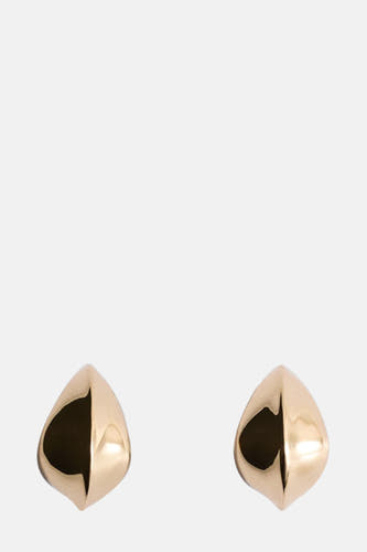 Boucles d'oreilles en or de MANGO, avec un design géométrique et une finition brillante.