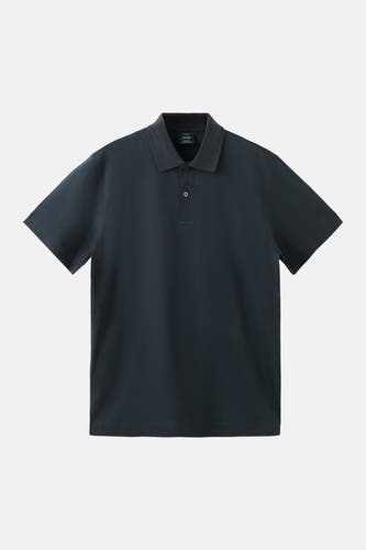 Polo bleue de MANGO à manches courtes et fermeture boutonnée.